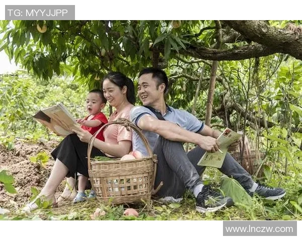 足球明星的孩子们成长的瞬间与他们的父亲母亲之间的温馨时刻分享 足球明星的孩子们成长的瞬间与他们的父亲母亲之间的温馨时刻分享