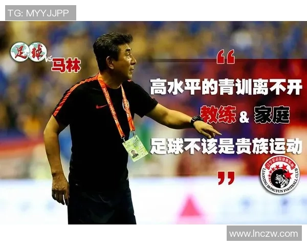 退役足球明星畅谈职业生涯与未来规划的独家采访稿